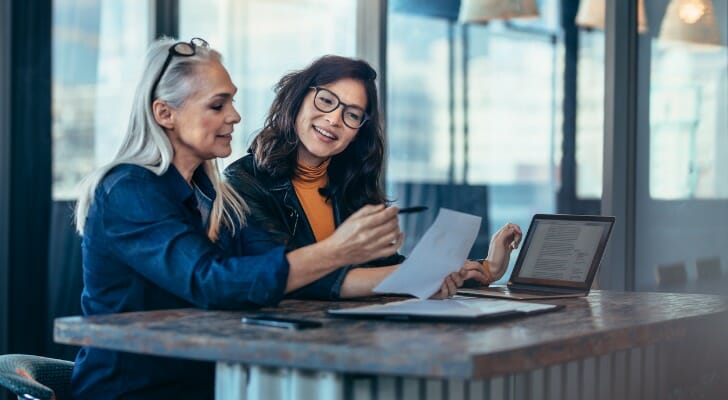 An advisor and client discuss executor fees.