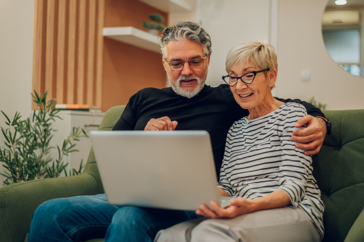 A retired couple determining whether they should pivot to Roth contributions.